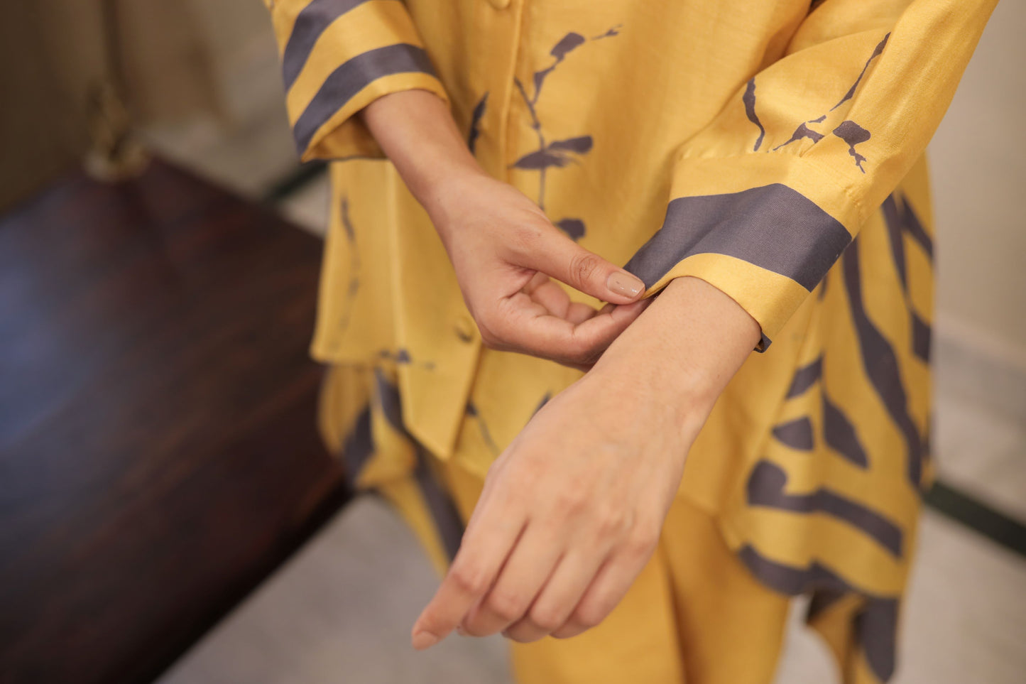 MUSTARD & GREY PRINTED HIGH LOW SHIRT WITH PANTS SET