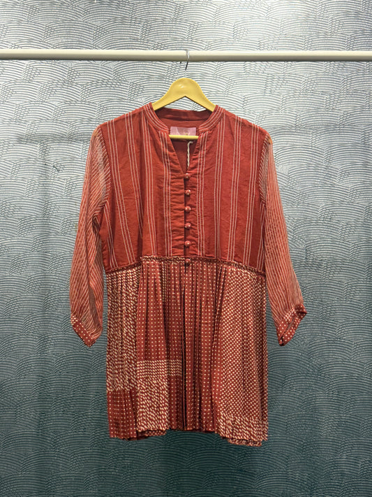 RUST PLEATED TOP